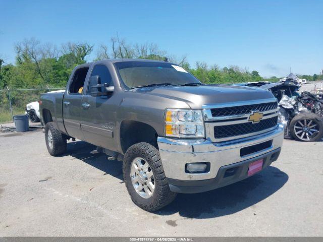  Salvage Chevrolet Silverado 2500