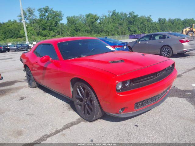  Salvage Dodge Challenger