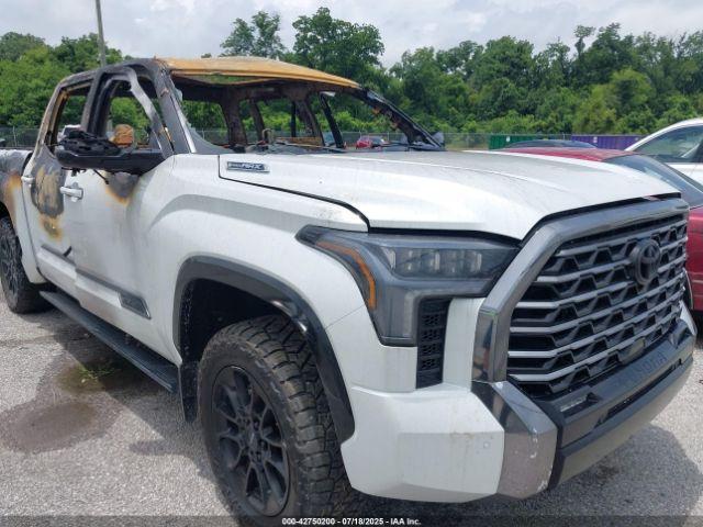  Salvage Toyota Tundra