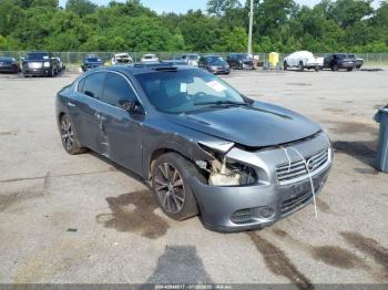  Salvage Nissan Maxima