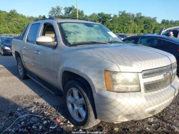  Salvage Chevrolet Avalanche 1500