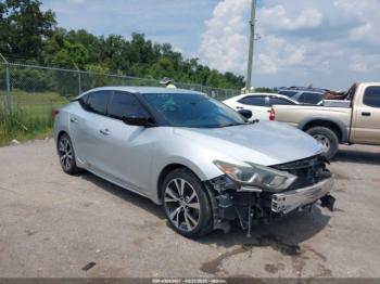  Salvage Nissan Maxima