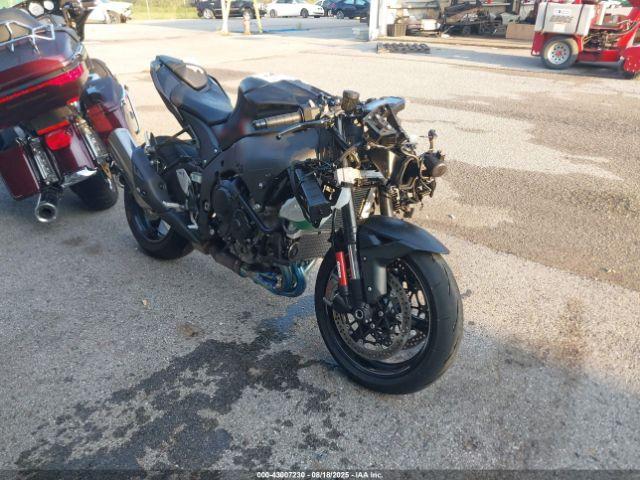  Salvage Kawasaki Zx1002