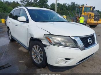  Salvage Nissan Pathfinder