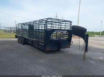  Salvage S&h Livestock Trailer