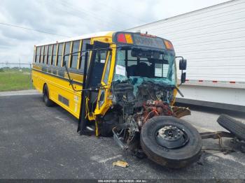  Salvage Freightliner Chassis
