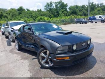  Salvage Ford Mustang