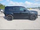 Land Rover Defender 110 S Image 8