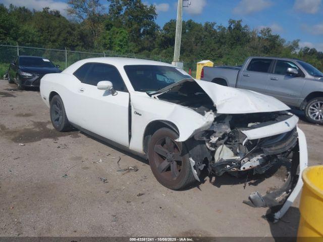  Salvage Dodge Challenger