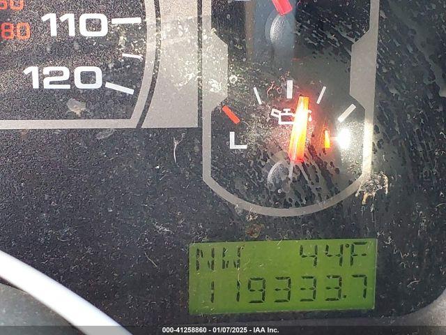 Ford F-150 Xlt Image 9