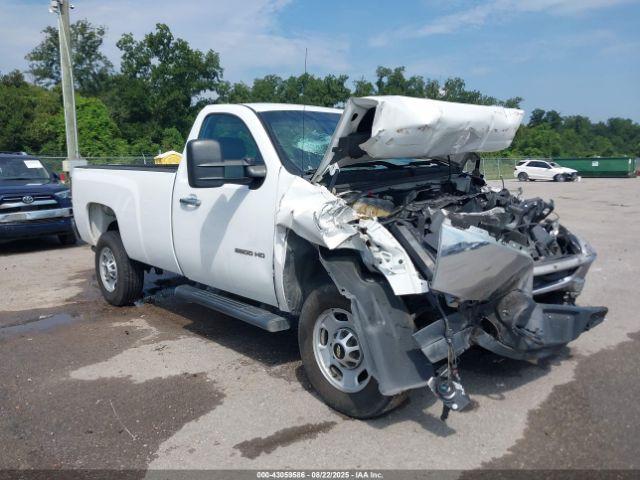  Salvage Chevrolet Silverado 2500