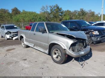  Salvage Chevrolet S-10
