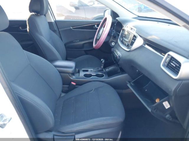 Kia Sorento 3.3l Lx Image 3