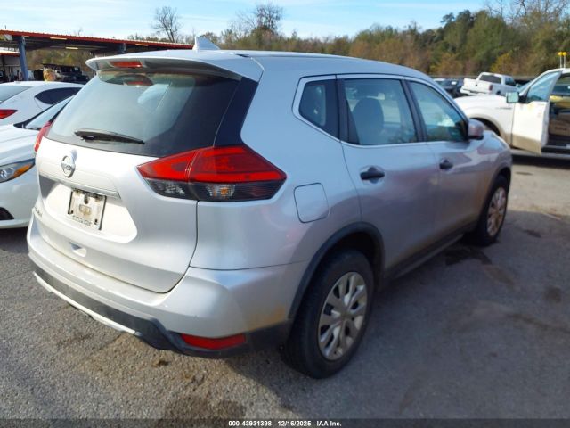 Nissan Rogue S Image 3