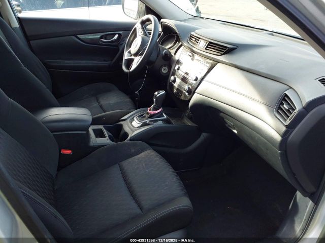 Nissan Rogue S Image 5