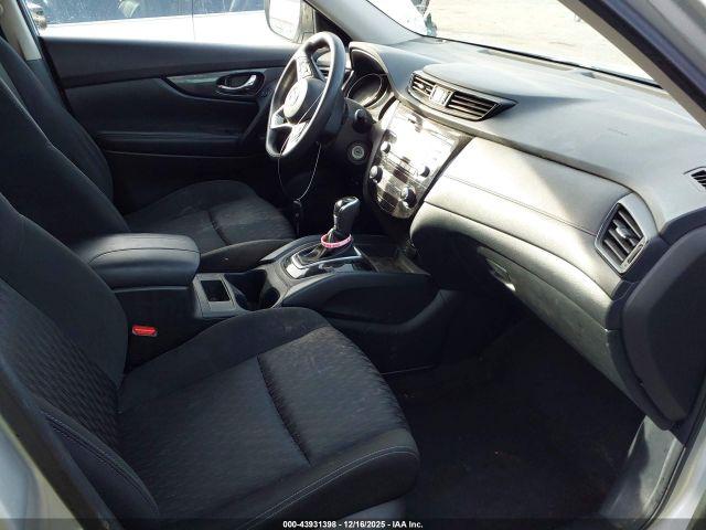 Nissan Rogue S Image 5