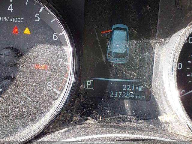 Nissan Rogue S Image 9