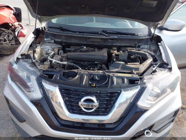 Nissan Rogue S Image 6