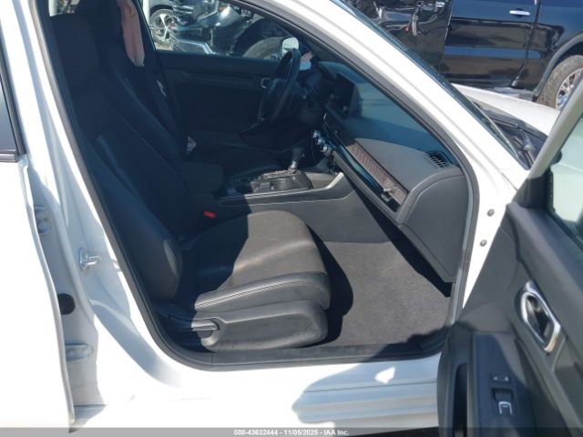 Honda Civic Sport Image 12