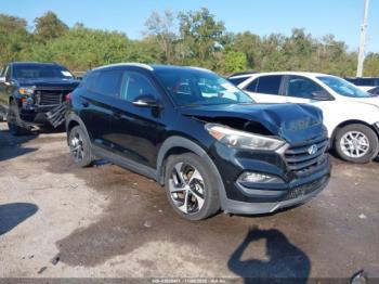  Salvage Hyundai TUCSON