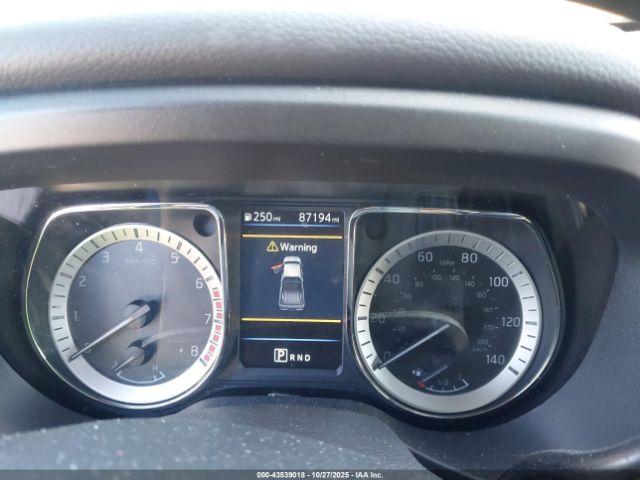 Nissan Titan Sv Image 10