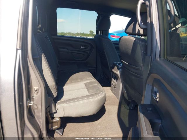 Nissan Titan Sv Image 15