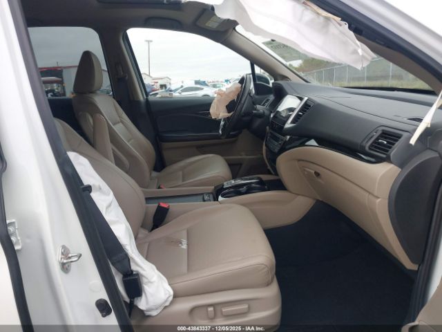 Honda Ridgeline Rtl-e Image 5