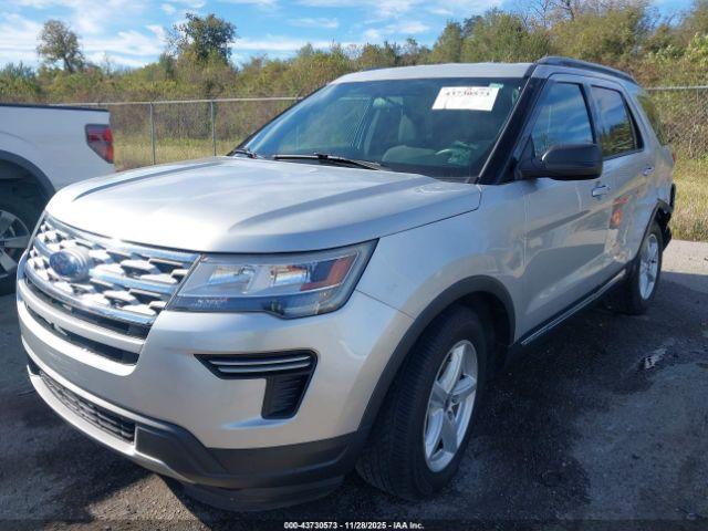 Ford Explorer Xlt Image 3