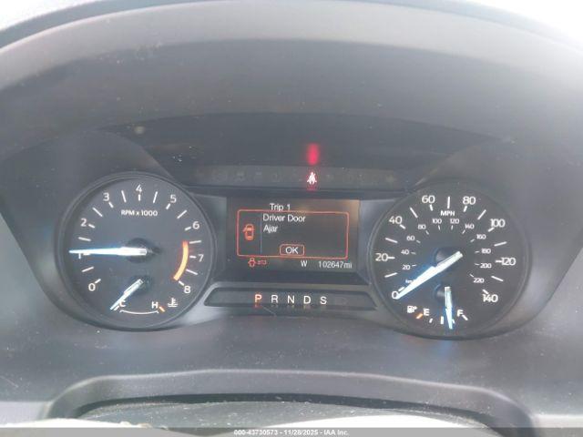 Ford Explorer Xlt Image 10