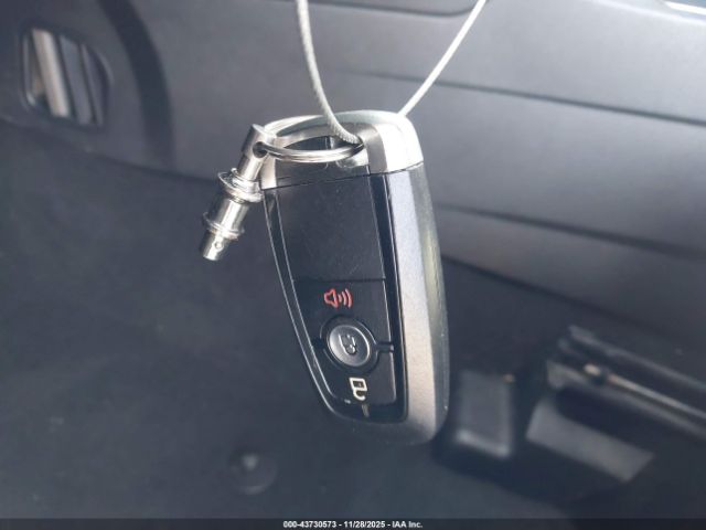 Ford Explorer Xlt Image 11