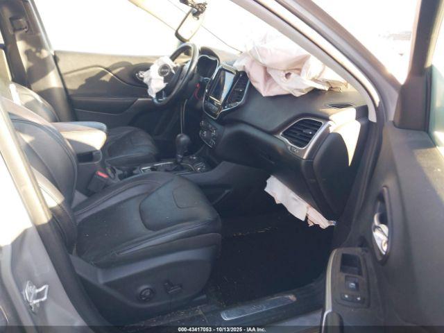 Jeep Cherokee Limited 4x4 Image 2