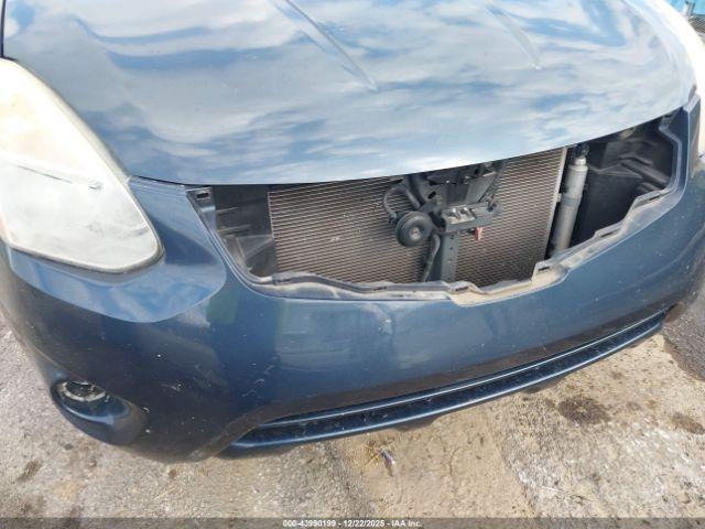 Nissan Rogue S Image 5