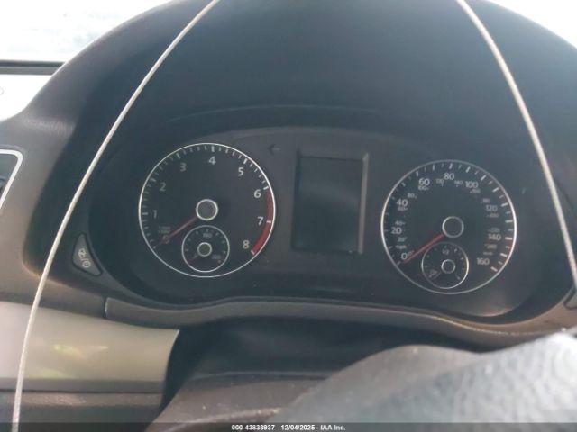 Volkswagen Passat 2.5l S Image 10