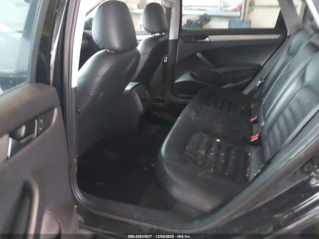 Volkswagen Passat 2.5l S Image 12