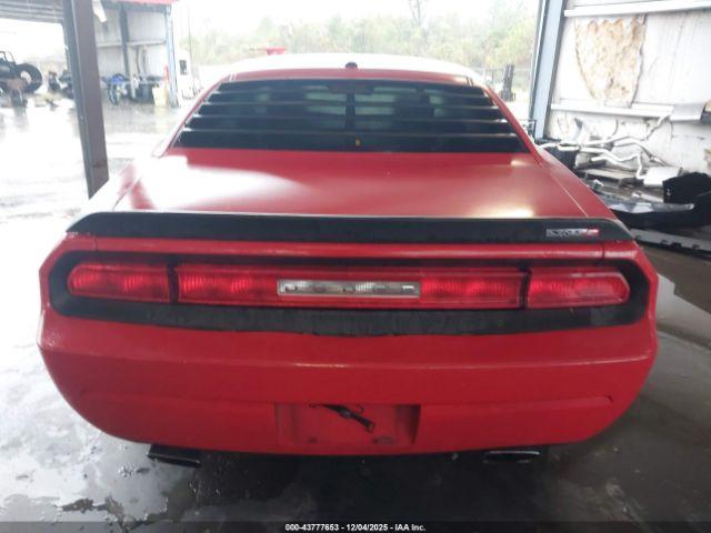 Dodge Challenger Srt8 Image 3