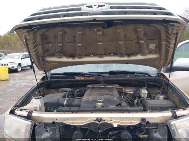 Toyota Sequoia Platinum 5.7l V8 Image 7