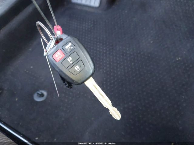 Toyota Corolla Le Image 2