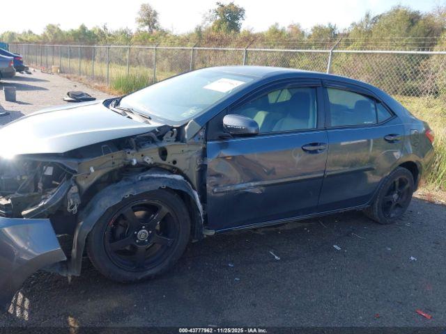 Toyota Corolla Le Image 11