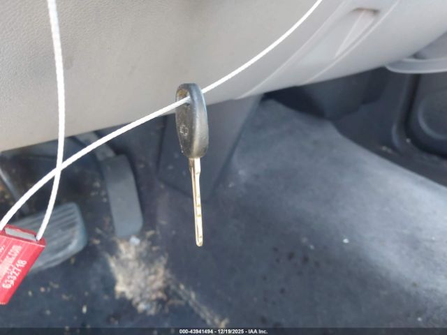 Chevrolet Silverado 1500 Ls Image 2