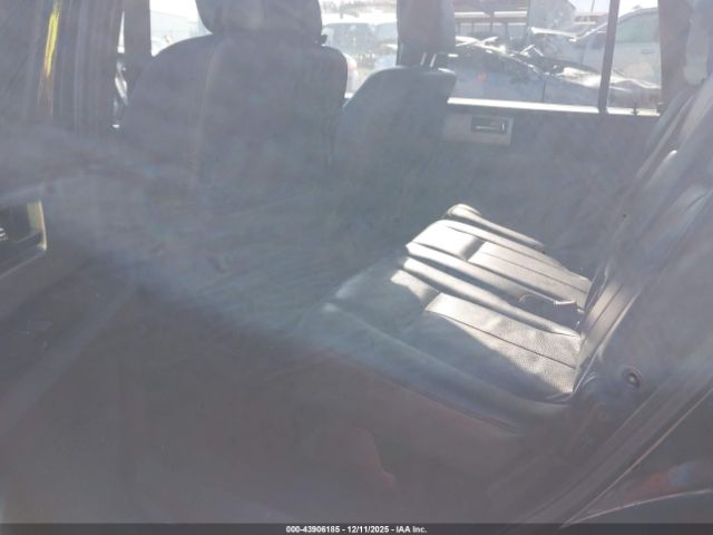 Ford Expedition Limited Image 2