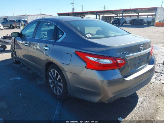 Nissan Altima 2.5 Sv Image 3