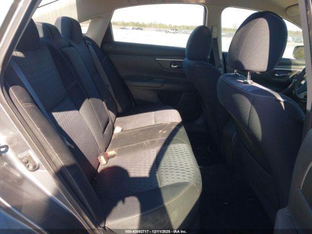 Nissan Altima 2.5 Sv Image 5