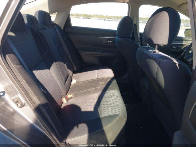 Nissan Altima 2.5 Sv Image 5