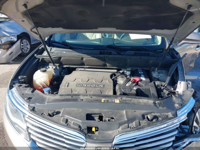 Lincoln MKX Select Image 2