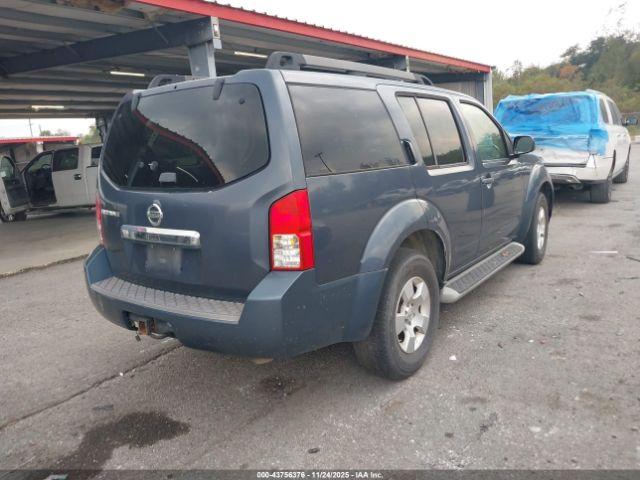 Nissan Pathfinder S Image 5