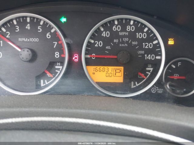 Nissan Pathfinder S Image 6