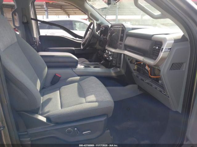 Ford F-150 Xlt Image 5
