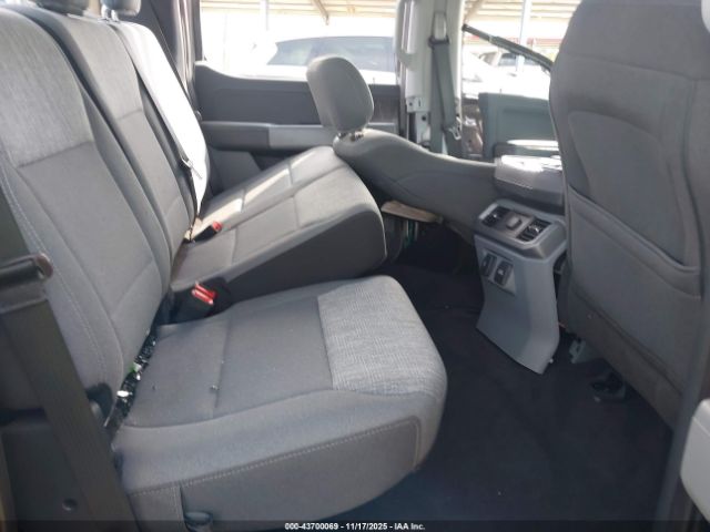 Ford F-150 Xlt Image 8