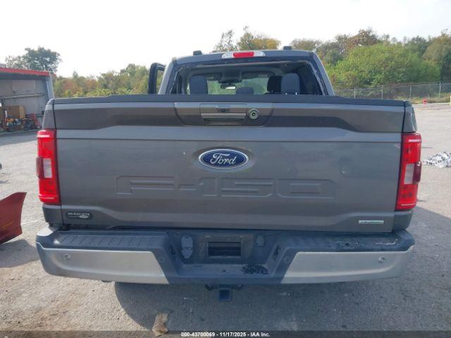 Ford F-150 Xlt Image 16
