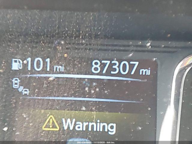 Nissan Titan Sv Gas Image 10